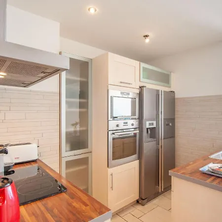Le Chantilly 1 By Interhome Apartman